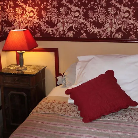 L'ancien Presbytere La Rucheliere 3* Contigne